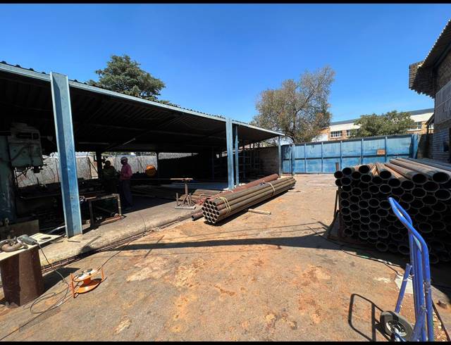 1,160M² WAREHOUSE FOR SALE IN PRIMROSE